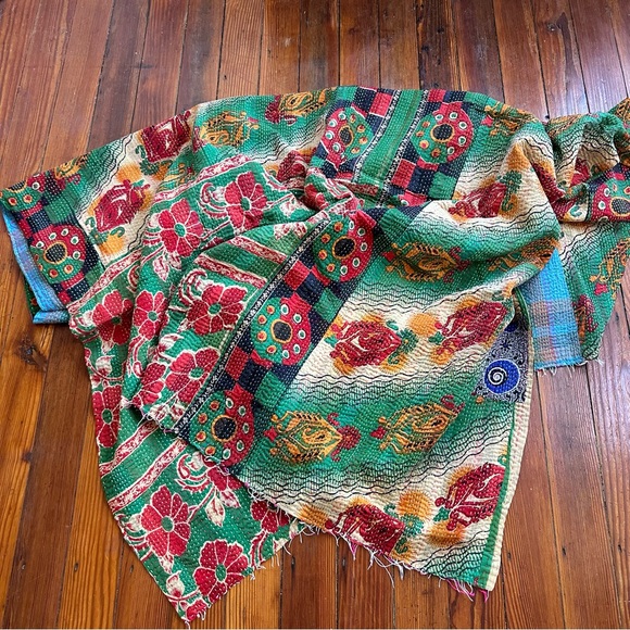 Modelli Creations raw edge blanket throw - Picture 6 of 9